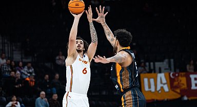 TOFAŞ, milli basketbolcu Sadık Emir Kabaca'yı kadrosuna kattı