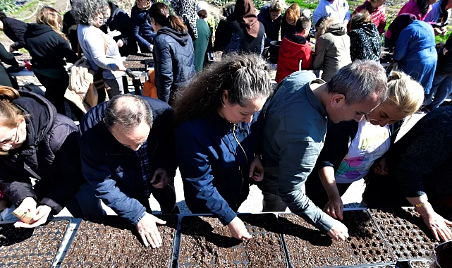 Toprak kadınlarla canlanıyor