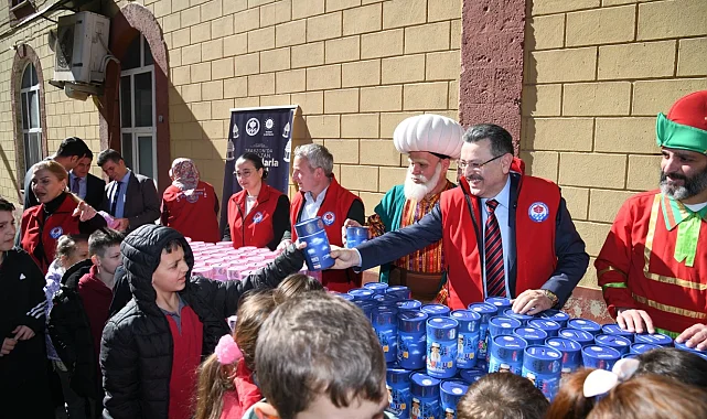 Trabzon'da tekne orucu etkinliğinde çocuklarla buluşma