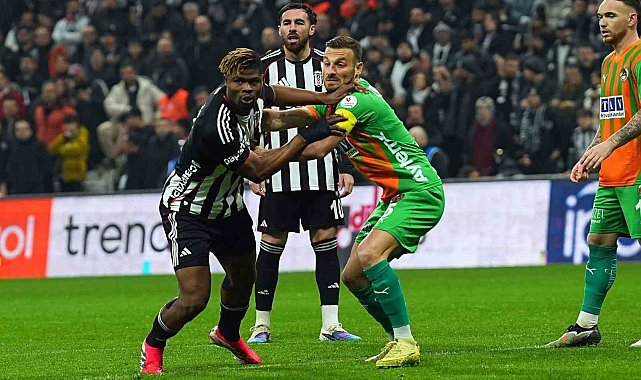 Trendyol Süper Lig: Beşiktaş: 0 - Corendon Alanyaspor: 1