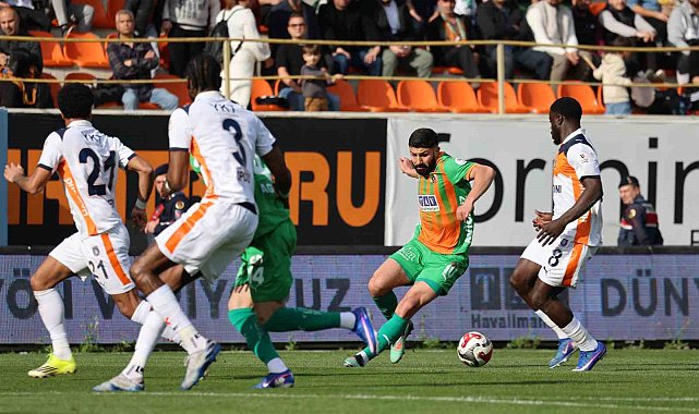 Trendyol Süper Lig: Corendon Alanyaspor: 0 - RAMS Başakşehir: 2