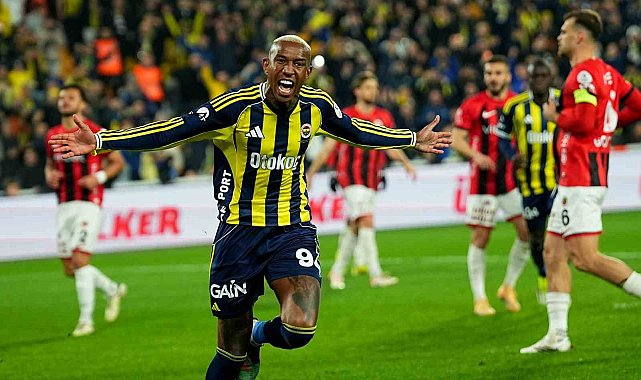 Trendyol Süper Lig: Fenerbahçe: 3 - Gençlerbirliği: 0