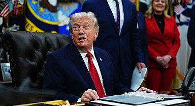 Trump: " Rus petrolü alımını durdurmayı kabul etti"