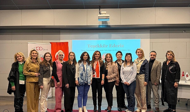 Türk Kadınlar Birliği Bursa Şubesi’nden Dijital Atılım: Kadınlar Yapay Zekâ Çağının Öncüsü Olmaya Hazırlanıyor