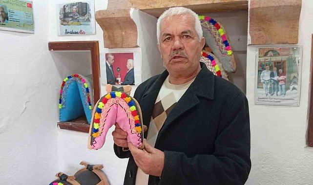 Türkiye'de azalan eşek sayısına ödüllü semerciden yorum: "Ne semer yapacak eşek kaldı ne de usta"