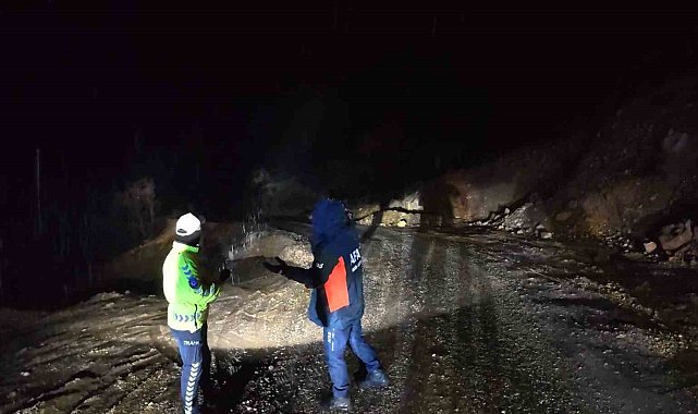 Tut ilçesinde korkutan heyelan: 2 ev tahliye edildi