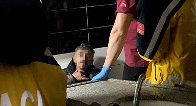 Tuvalette hareketsiz bulundu, uyuduğu ortaya çıktı