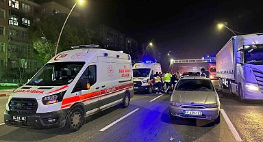 Uşak'ta 4 araçlı zincirleme kazada 6 kişi yaralandı