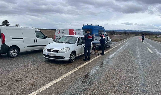 Uşak'ta düzensiz göçle mücadelede 351 göçmen ve 114 araç denetlendi
