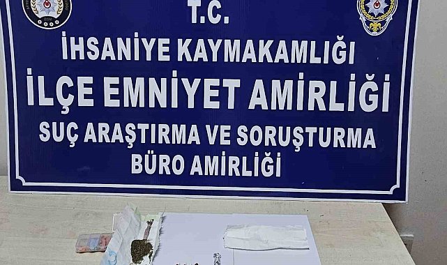 Uyuşturucu kullanarak direksiyon başına geçen şahsı polis yakaladı