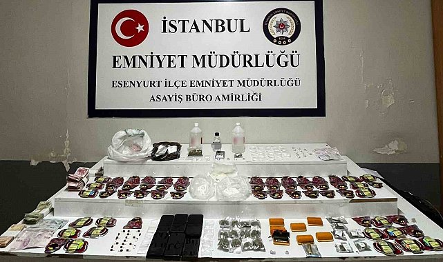 Uyuşturucuyu teybin arkasındaki düzenekte zulalamışlar