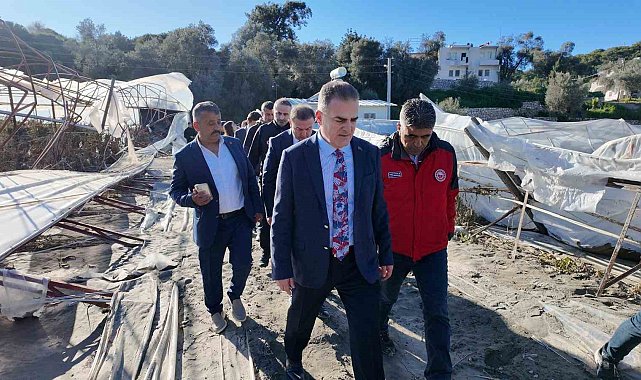 Vali Akbıyık, Seydikemer'de selden etkilenen çiftçilerle bir araya geldi
