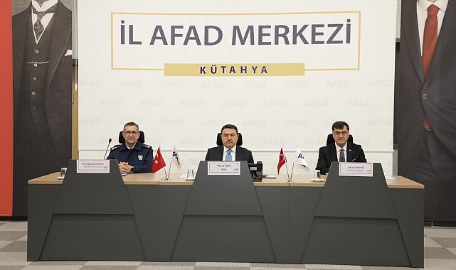 Vali Işın: "Depreme karşı en önemli husus, önceden tedbir almaktır"