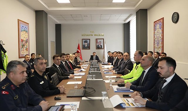 Vali Işın: "Vatandaşlarımızın huzur ve güvenliği devletin öncelikli sorumlulukları arasındadır"
