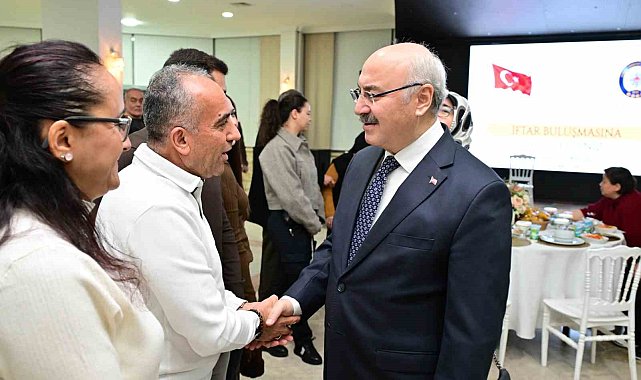 Vali Köşger, şehit aileleri ve gaziler iftarda buluştu