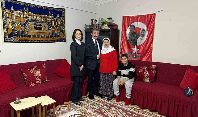 Vali Tavlı, şehit ailesiyle iftar yaptı