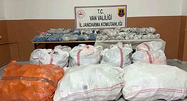 Van'da gümrük kaçakçılığı operasyonu