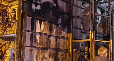 Van'da iş yerindeki yangında 1 kişi yaralandı, 2 kişi dumandan etkilendi