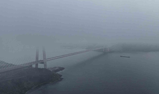 Yavuz Sultan Selim Köprüsü'nde etkili olan sis havadan görüntülendi