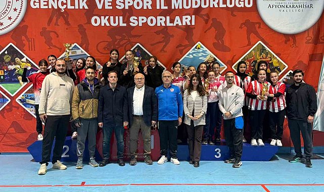 Yıldız Kızlar Dart'ta Şampiyonası sona erdi