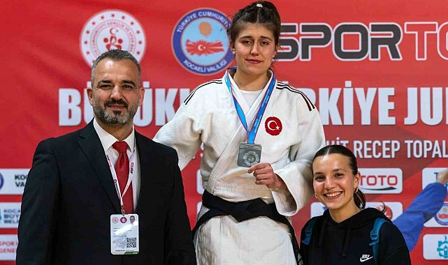 Yunusemreli judoculardan 2 önemli madalya