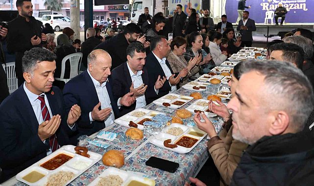 Yüreğir Belediyesi'nden Serinevler'de birlik ve beraberlik iftarı