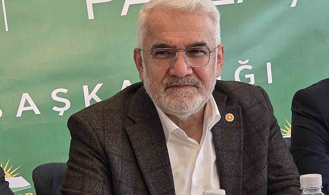 Zekeriya Yapıcıoğlu: "Aileyi güçlendiren ve evlilikleri destekleyen projeler hayata geçirilmeli"