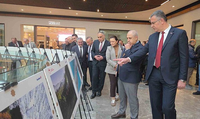 15. Uluslararası Tarım, Orman ve İnsan Fotoğraf Sergisi Samsun'da açıldı