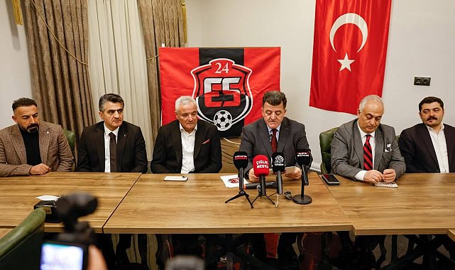 24Erzincanspor yönetimi iftarda basınla buluştu