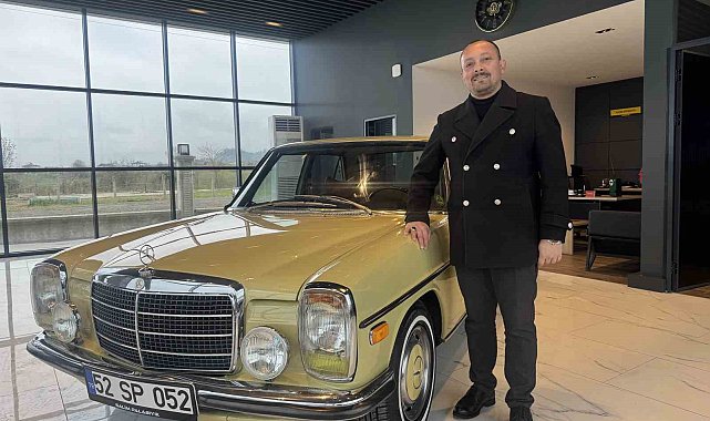 25 bin liraya aldı, 1 milyon lira harcadı: Ordulu klasik tutkunu yarım asırlık aracı fabrikadan çıktığı ilk günkü haline döndürdü
