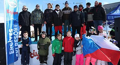 5. Diplomatik Kayak Yarışı'nda dereceye girenler ödüllendirildi