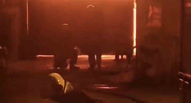 Adana'da mobilya atölyesinde yangın çıktı