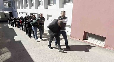 Adana'da zehir tacirlerine operasyon: 11 tutuklama