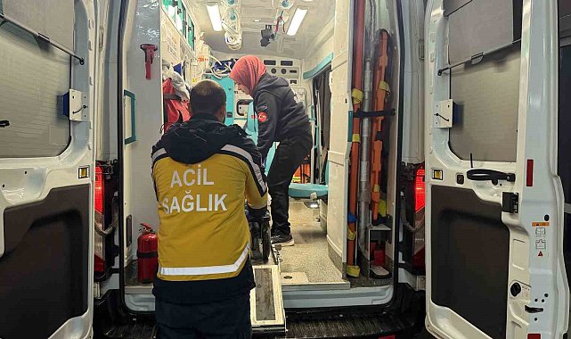 Adıyaman'da iki otomobil çarpıştı: 2 yaralı