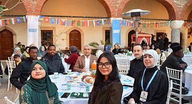 ADÜ Rektörü Kent, uluslararası öğrencilerin iftarına katıldı