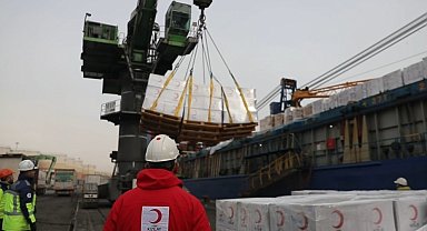 Afyonkarahisar'dan Gazze'ye 7 bin çift ayakkabı yardımı