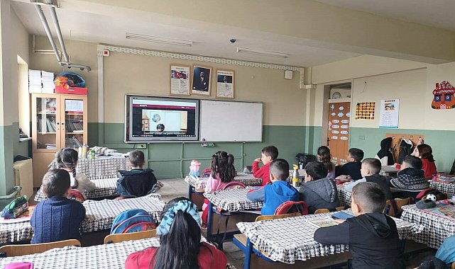 Ağaçören'de finansal okuryazarlık dersi başladı