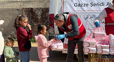 Ağrı'da öğrenciler Gazze için 650 bin lira bağış topladı