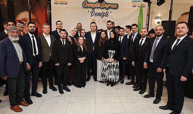 AK Parti Gençlik Kolları Genel Başkanı İbiş Denizli'de gençlerle iftarda buluştu