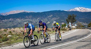 AKRA Gran Fondo Antalya'da pedallar 'Yeşil Gelecek' için dönecek