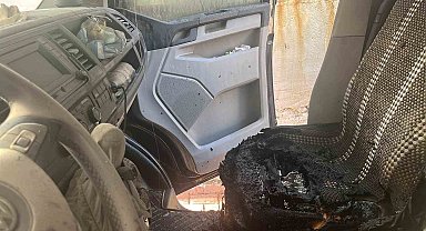 Alanya'da hafif ticari araç yangını korkuttu