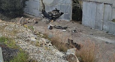 Alanya'da otomobil muz serasına devrildi: 1 ölü, 1 yaralı