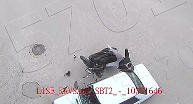 Amasya'da motosiklet ile otomobilin çarpıştığı kaza kamerada
