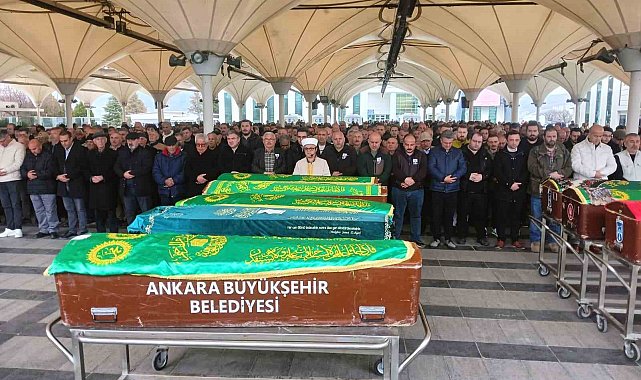 Ankara'da gaz sızıntısından vefat eden baba ile kızı son yolcuğuna uğurlandı
