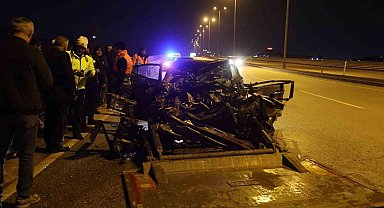 Ankara'da tıra arkadan çarpan otomobilin sürücüsü ağır yaralandı