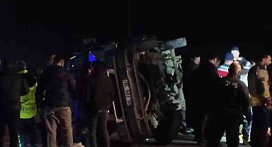 Ankara'da trafik kazası: 2 ölü, 12 yaralı