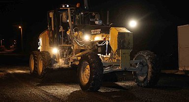 Antakya'da yol bakım ve onarım çalışmaları sürüyor