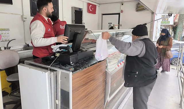 Antalya Halk Et Mobil Satış Tırı'na ilçelerde yoğun ilgi