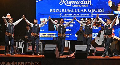 Antalya'da türküler söylendi halaylar çekildi