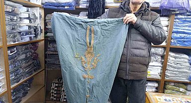 Asırlık Maraş abaları Tarihi Taş Han Çarşısı'nda yaşatılıyor